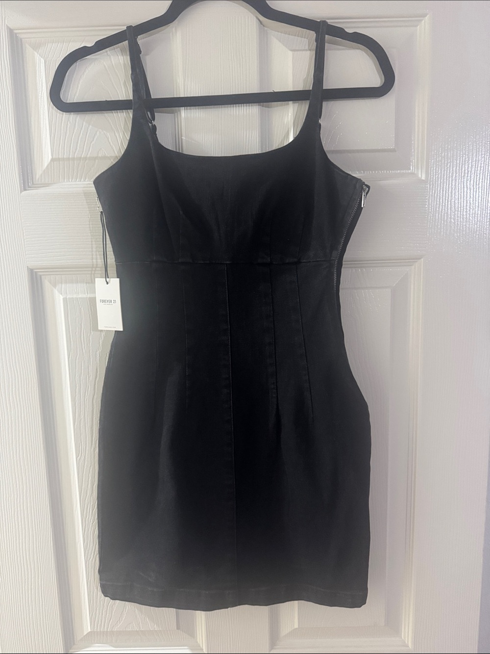 Forever 21 Black Sleeveless Mini Bodycon Dress